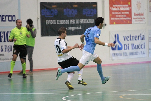 快船锋线老将在高节奏比赛中显力不从心？.